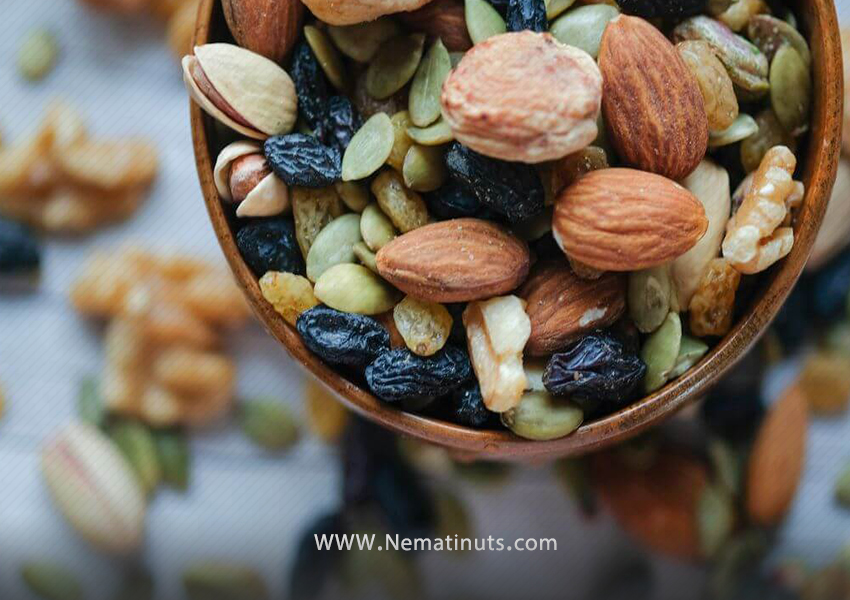 مضرات آجیل