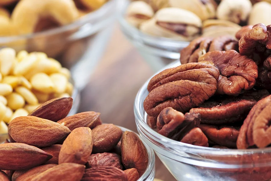 چرا باید آجیل را در رژیم غذایی خود بگنجانیم؟