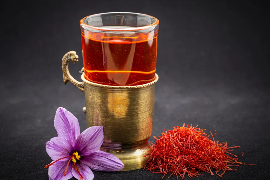 زعفران برای پریودی