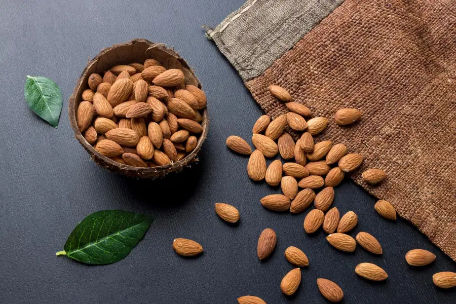 خواص بادام درختی خام برای معده
