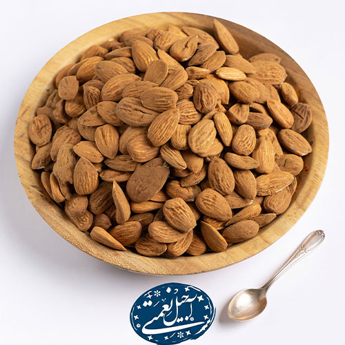 مغز بادام خام مقوی