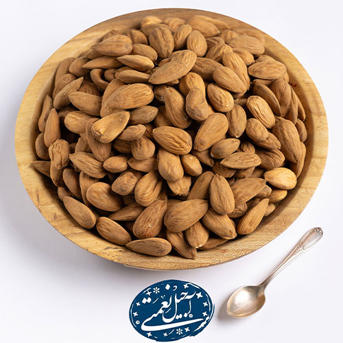 بادام درختی با کیفیت